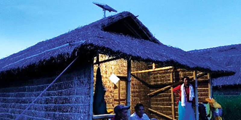 Floating Hut Homestay, Moirang